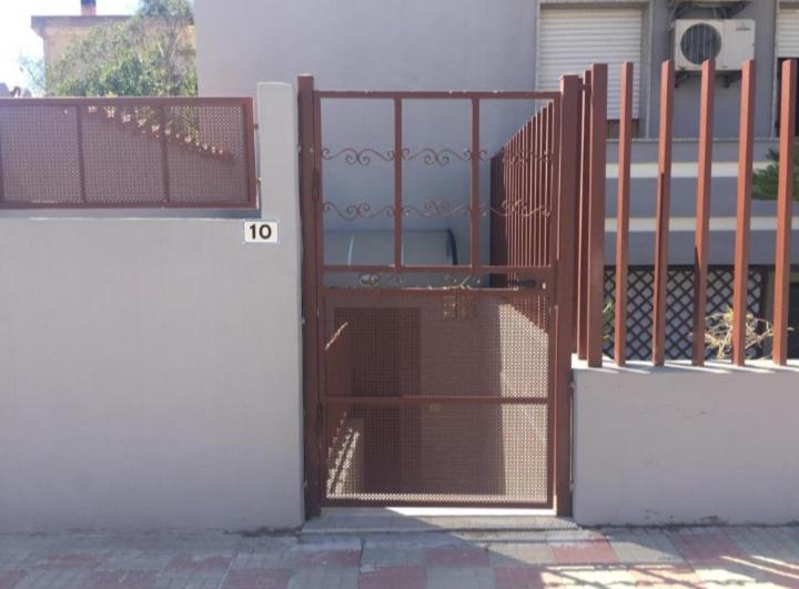 カリアリCasa Dylanアパートメント エクステリア 写真